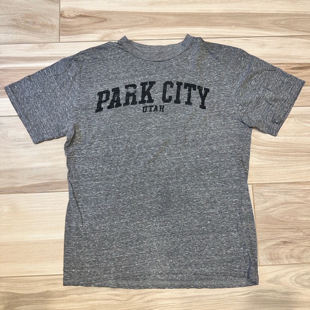 Gray Park City Utah T-Shirt Size Medium